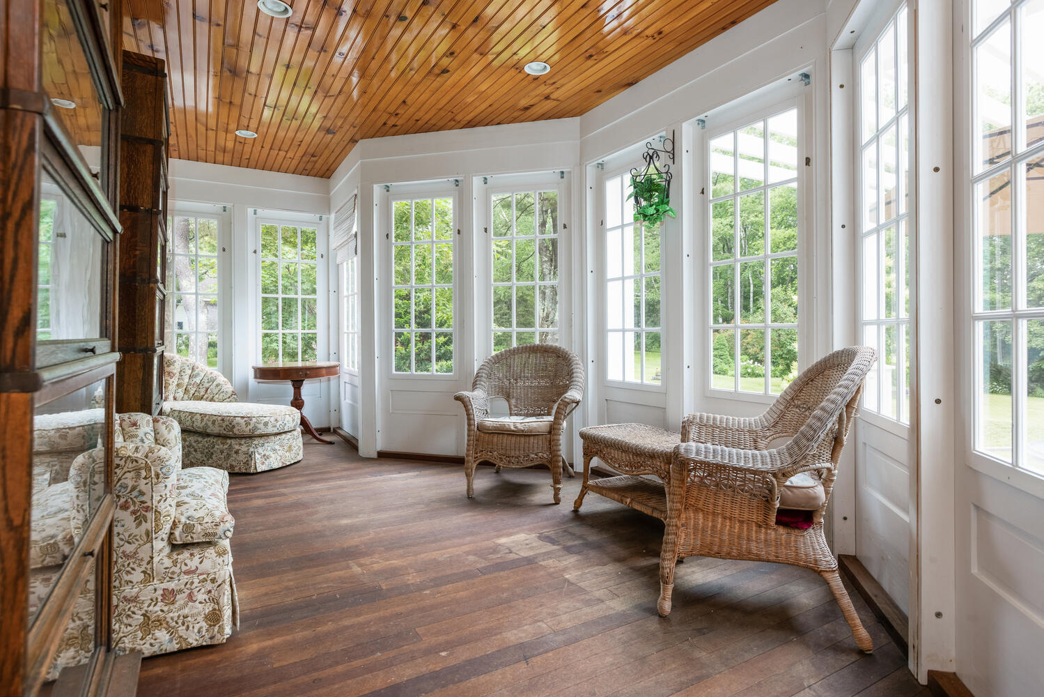 306 Main Street Cumberland, ME 04021 - Photo 15 of 71 306 Main St Cumberland ME-large-015-062-