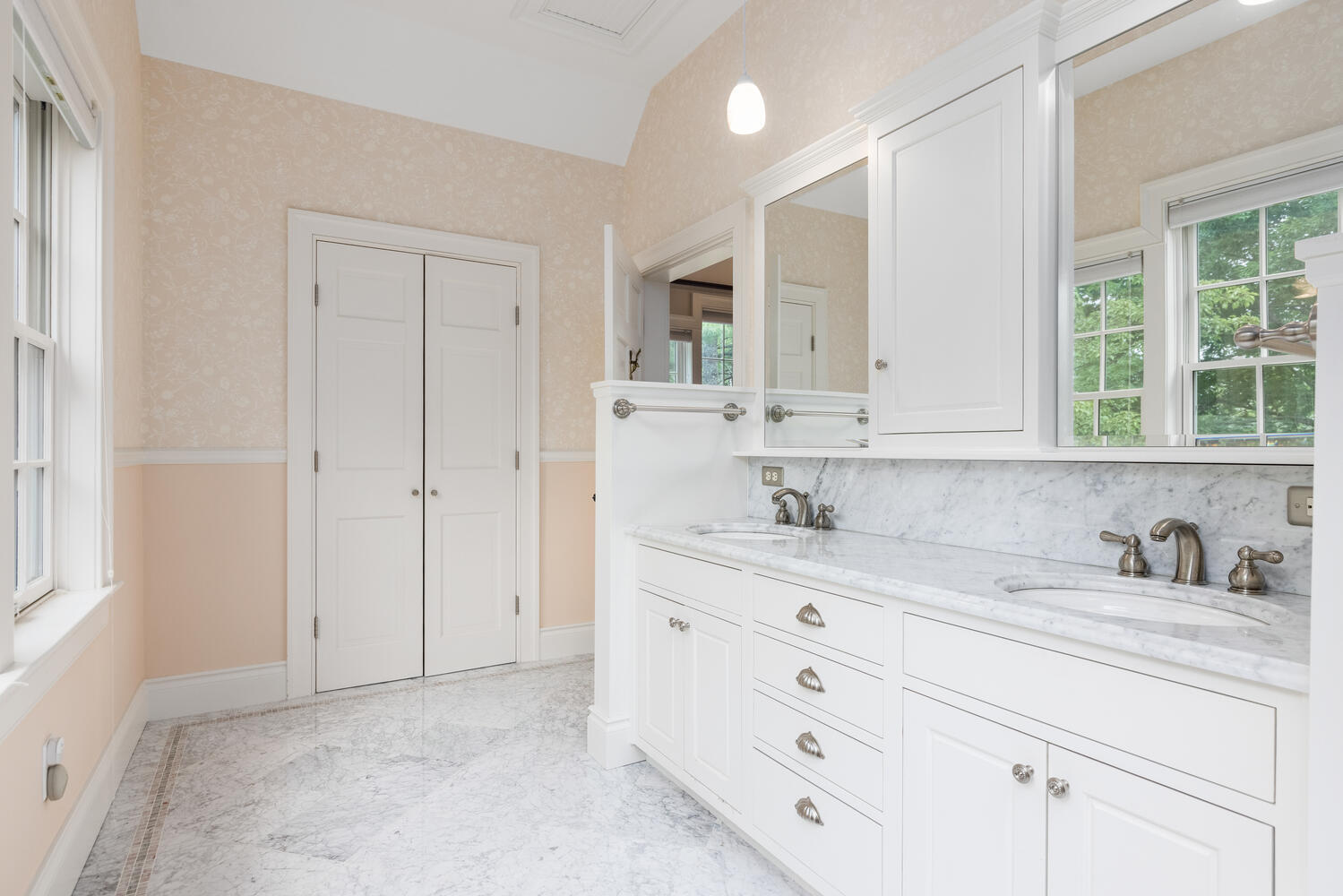 306 Main Street Cumberland, ME 04021 - Photo 20 of 71 306 Main St Cumberland ME-large-020-064-