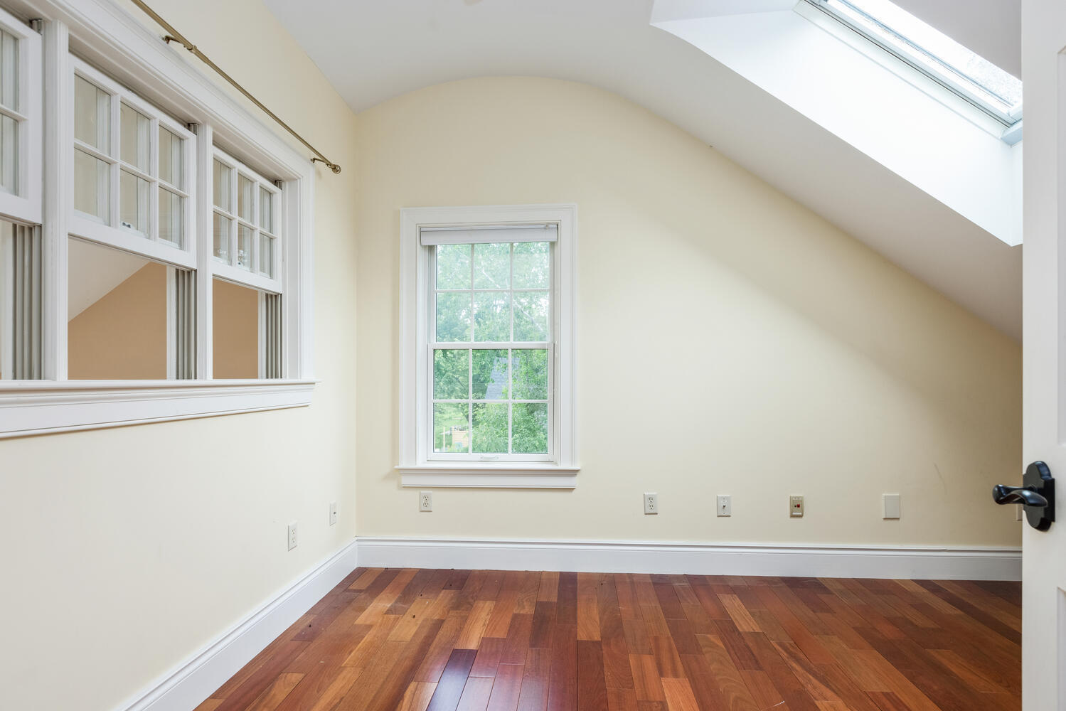 306 Main Street Cumberland, ME 04021 - Photo 24 of 71 306 Main St Cumberland ME-large-024-054-