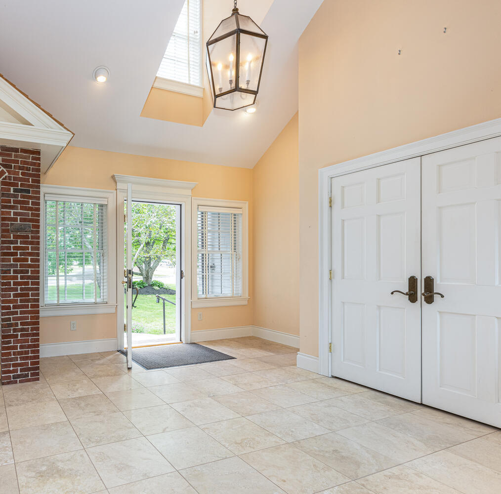 306 Main Street Cumberland, ME 04021 - Photo 4 of 71 306 Main St Cumberland ME-large-004-097-