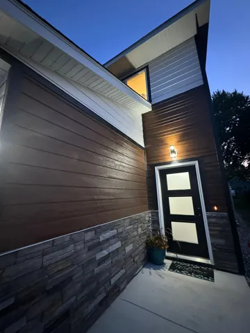 $1,950 | 141 Renet Path, Mankato, MN 56001