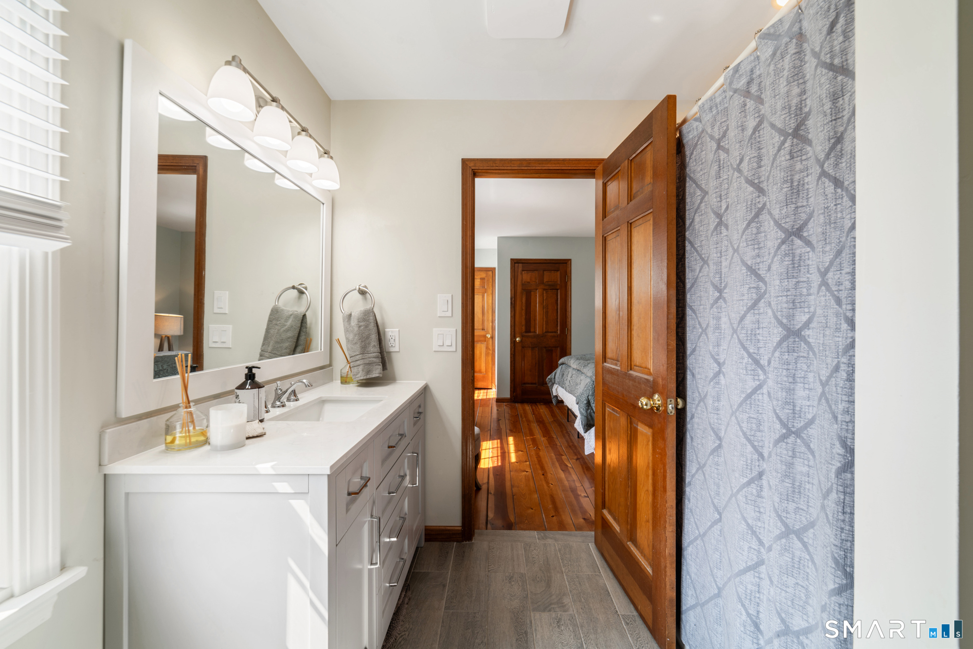 110 Sleepy Hill Road Southbury, CT 06488 - Photo 22 of 40 Jack n Jill bathroom