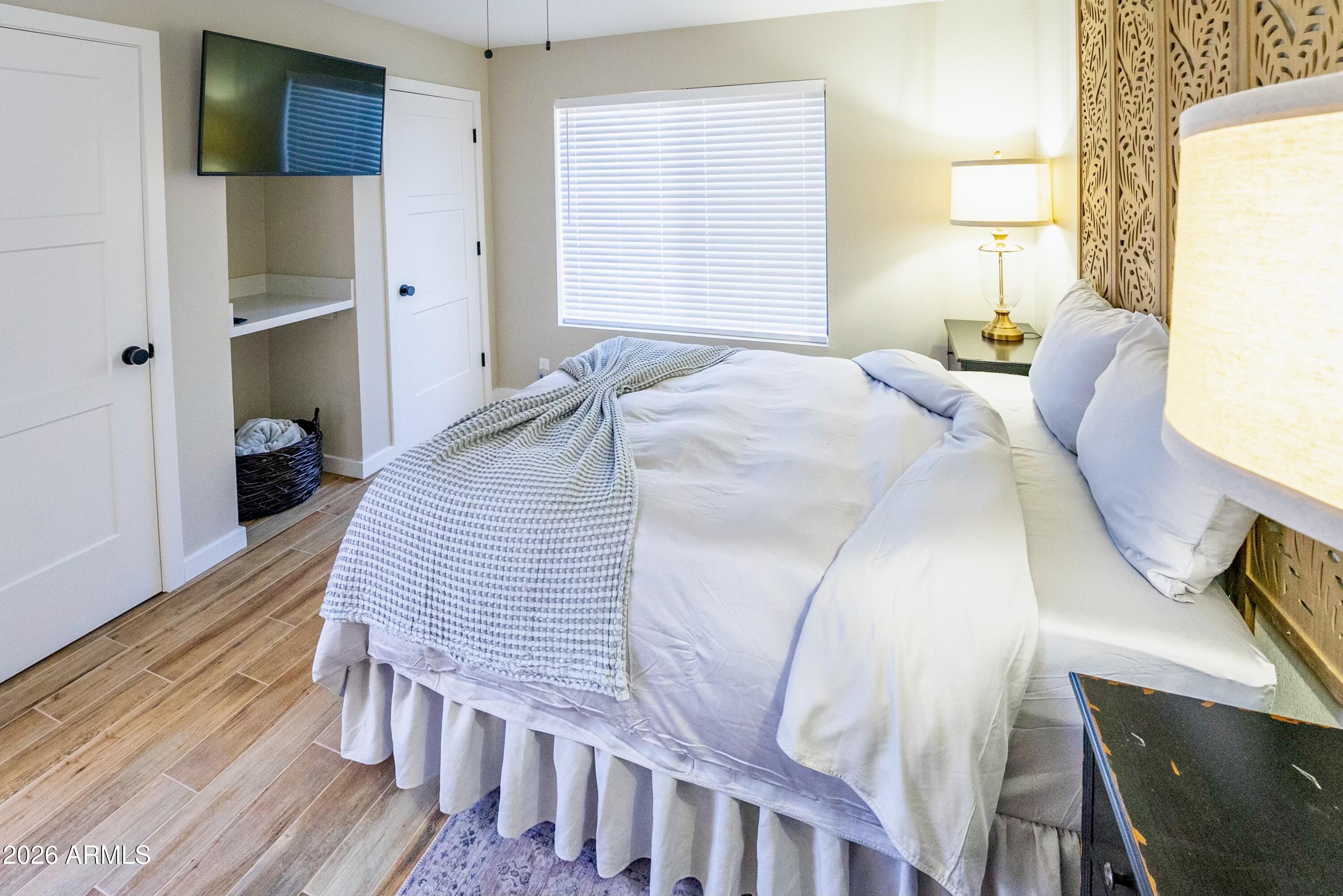 65 Verde Valley School Road, Unit B9 Sedona, AZ 86351 - Photo 20 of 36 No Carpets Anywhere!