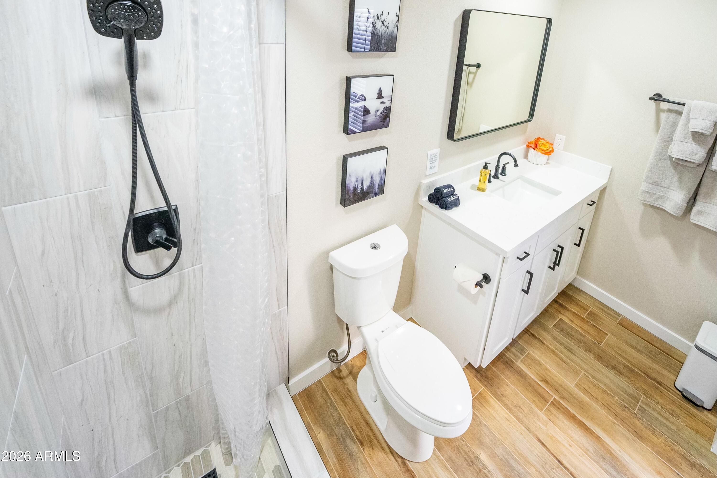 65 Verde Valley School Road, Unit B9 Sedona, AZ 86351 - Photo 24 of 36 Fully Remodeled Bathroom