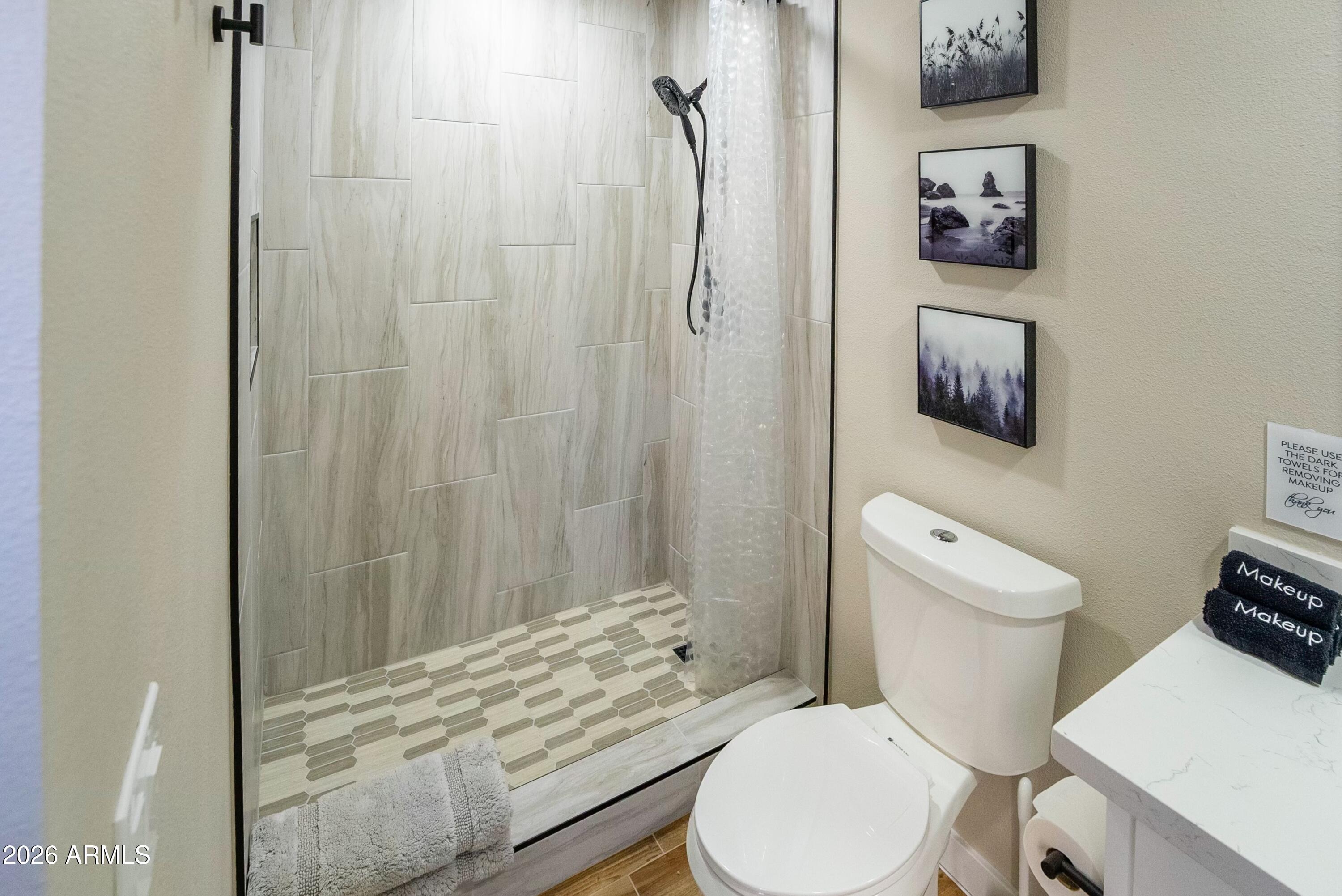 65 Verde Valley School Road, Unit B9 Sedona, AZ 86351 - Photo 26 of 36 Fully Remodeled Bathroom