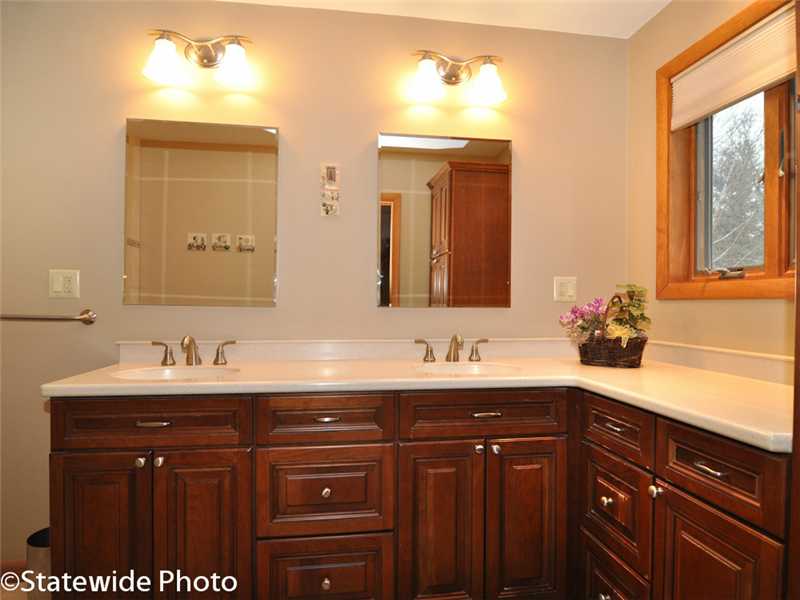 32 Latham Farm Road Smithfield, RI 02917 - Photo 17 of 25 Master Bath/Spa.