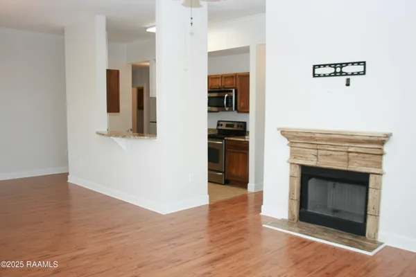 $265,000 | 201 Settlers Trace Boulevard, Unit 2410, Lafayette, LA 70508