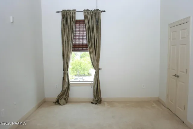 $275,000 | 201 Settlers Trace Boulevard, Unit 2410, Lafayette, LA 70508