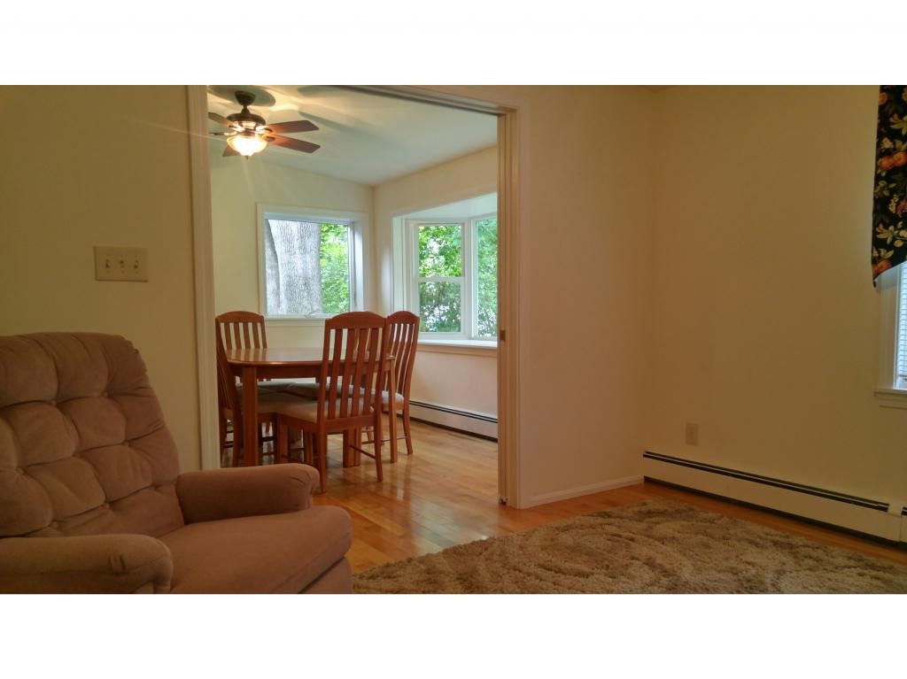 31 Broad Street Rochester, NH 03867 - Photo 7 of 27