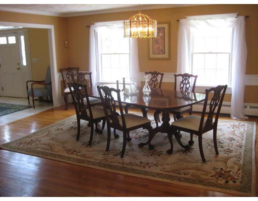 130 Oak Knoll Road Carlisle, MA 01741 - Photo 4 of 19