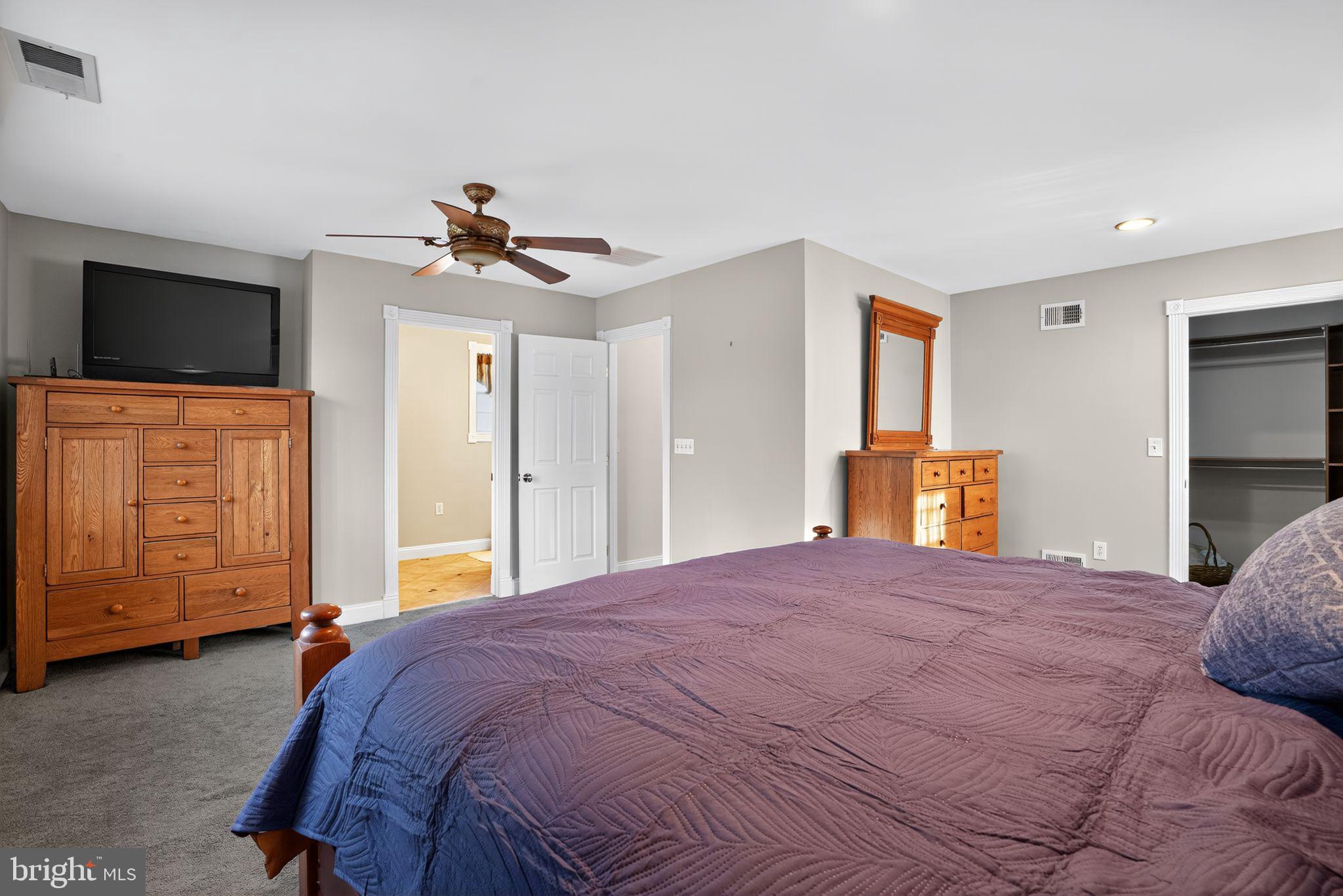 9260 Old Scaggsville Road Laurel, MD 20723 - Photo 19 of 48 Primary Bedroom