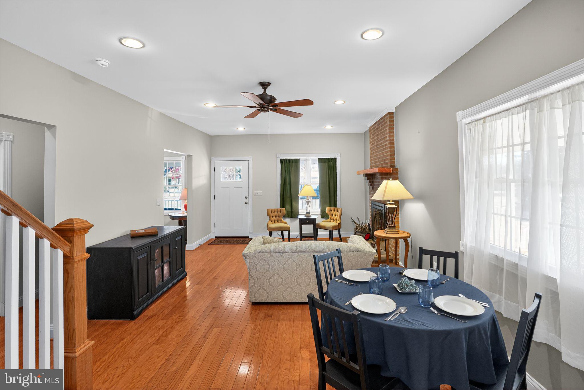 9260 Old Scaggsville Road Laurel, MD 20723 - Photo 3 of 48 Dining Room & Living Room