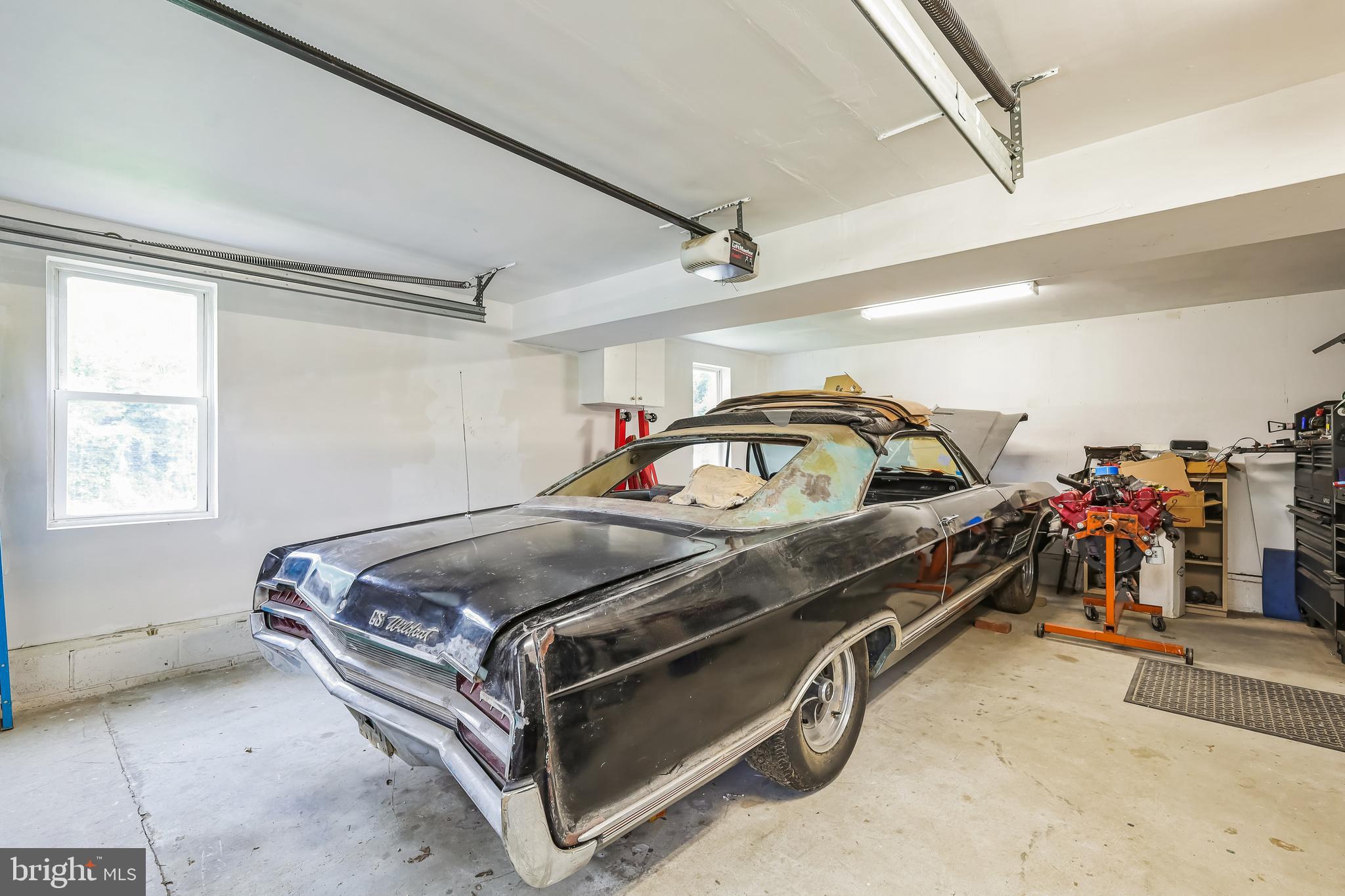 9260 Old Scaggsville Road Laurel, MD 20723 - Photo 39 of 48 Garage