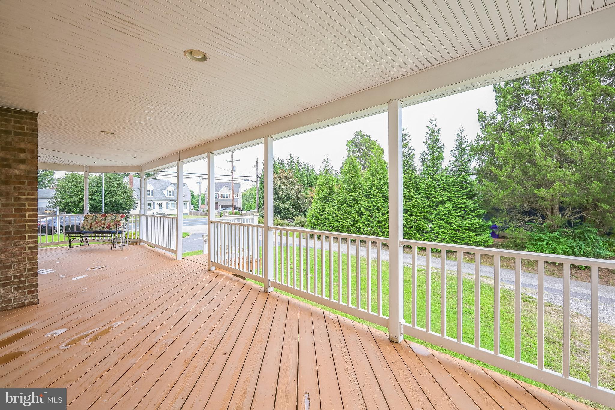 9260 Old Scaggsville Road Laurel, MD 20723 - Photo 41 of 48 a view of a balcony with wooden floor