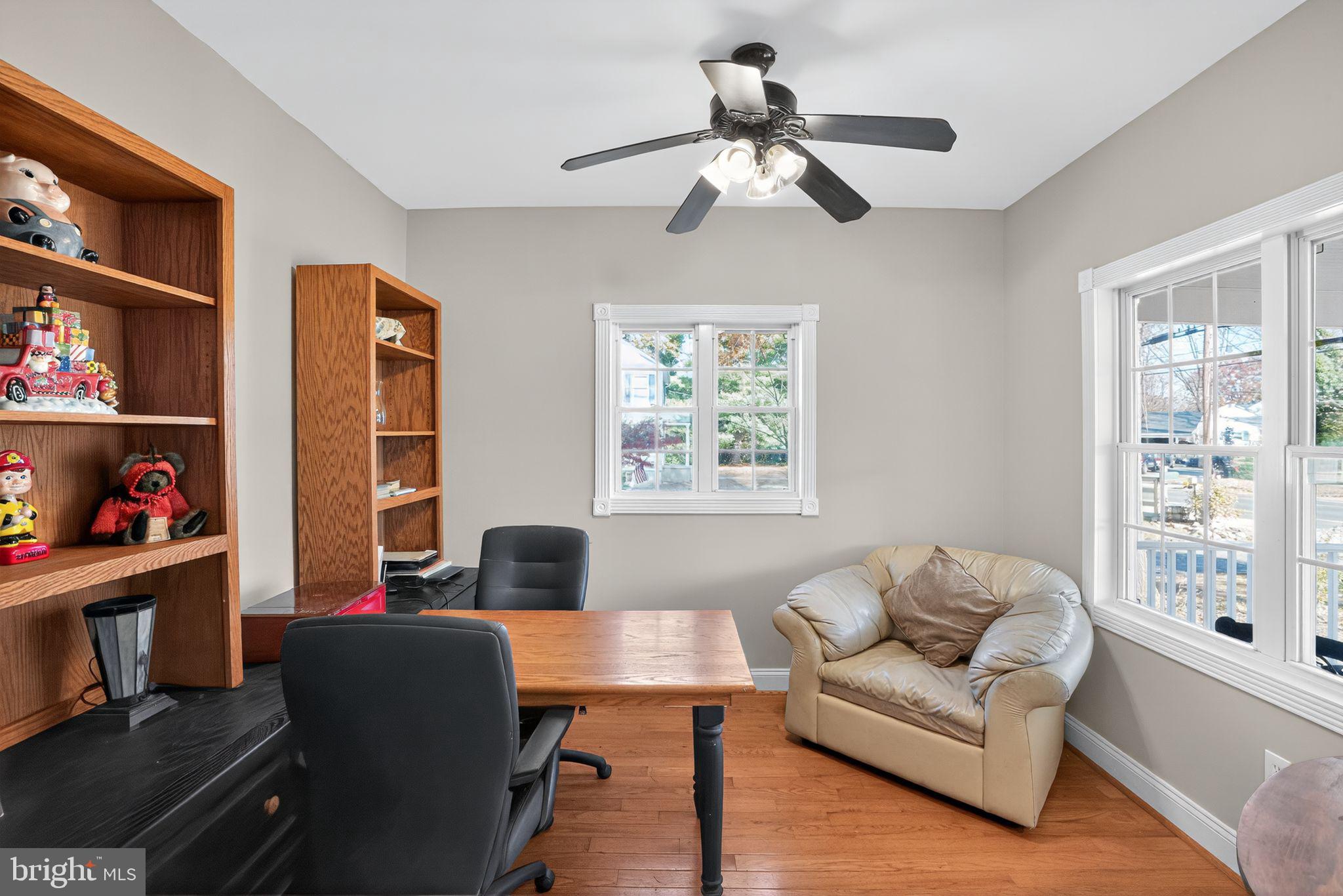 9260 Old Scaggsville Road Laurel, MD 20723 - Photo 8 of 48 a living room with furniture and a window