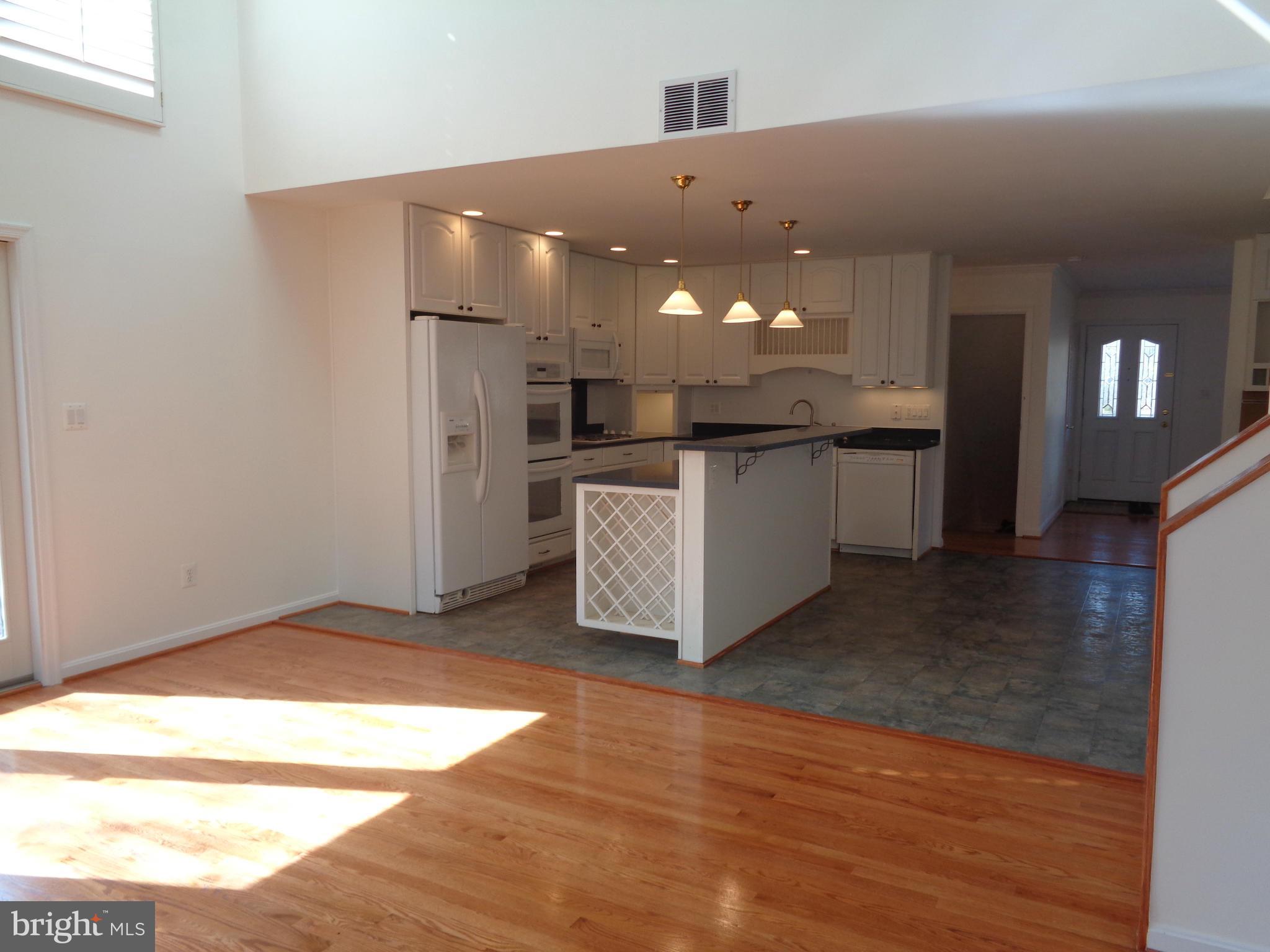 7603 Ingle Place Springfield, VA 22151 - Photo 3 of 30 Interior (General)