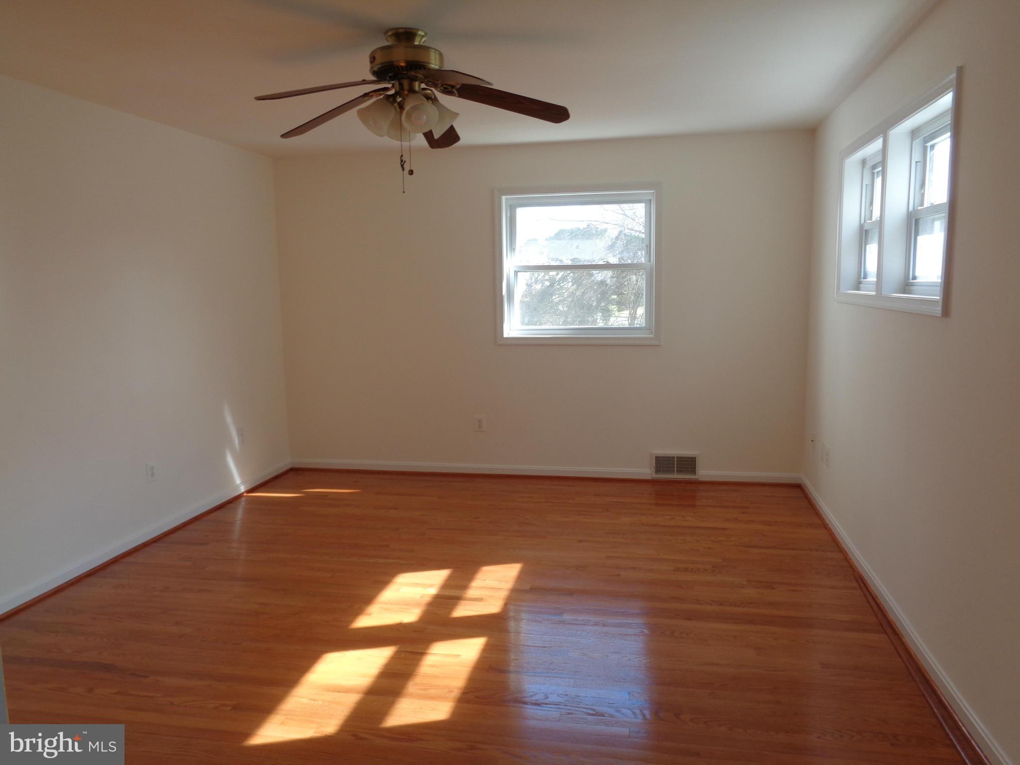 7603 Ingle Place Springfield, VA 22151 - Photo 10 of 30 Bedroom (Master)