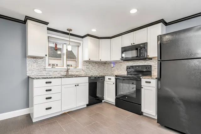 $709,900 | 192 Franklin Street, Haverhill, MA 01830