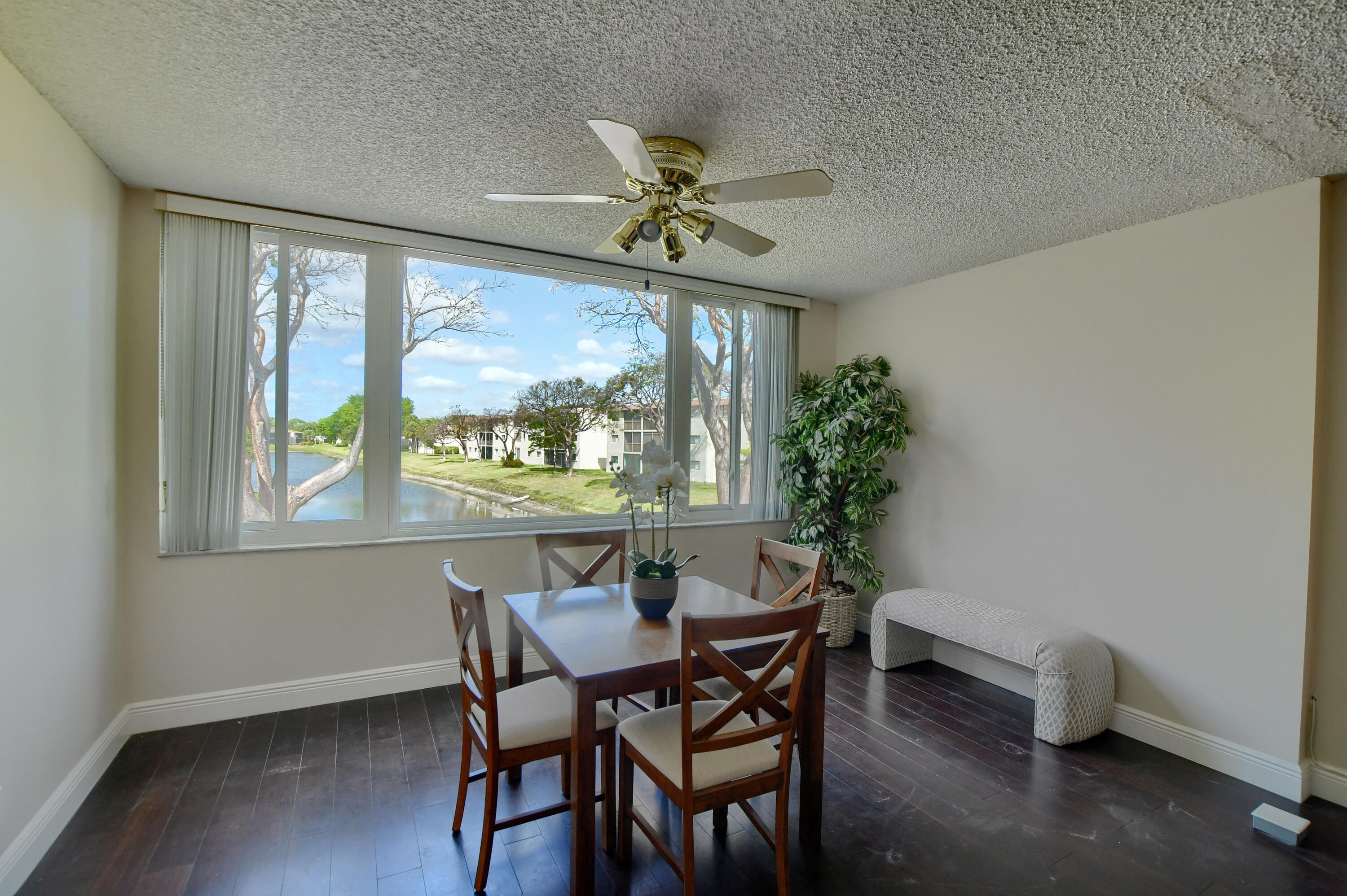 15075 Witney Road, Unit 210 Delray Beach, FL 33484 - Photo 14 of 27 14_ebf_2670-hdr(5)