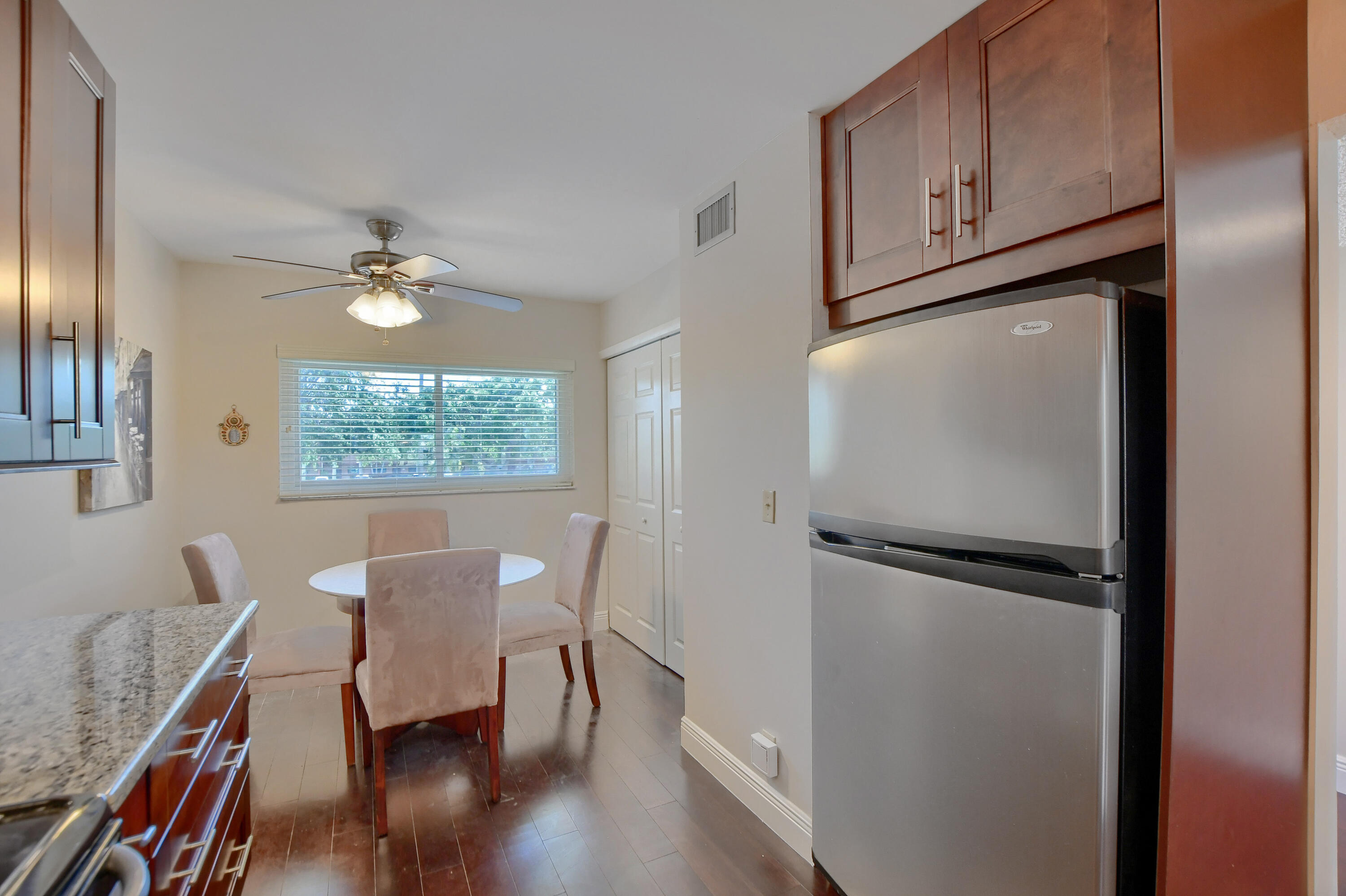 15075 Witney Road, Unit 210 Delray Beach, FL 33484 - Photo 6 of 27 06_ebf_2735-hdr(5)