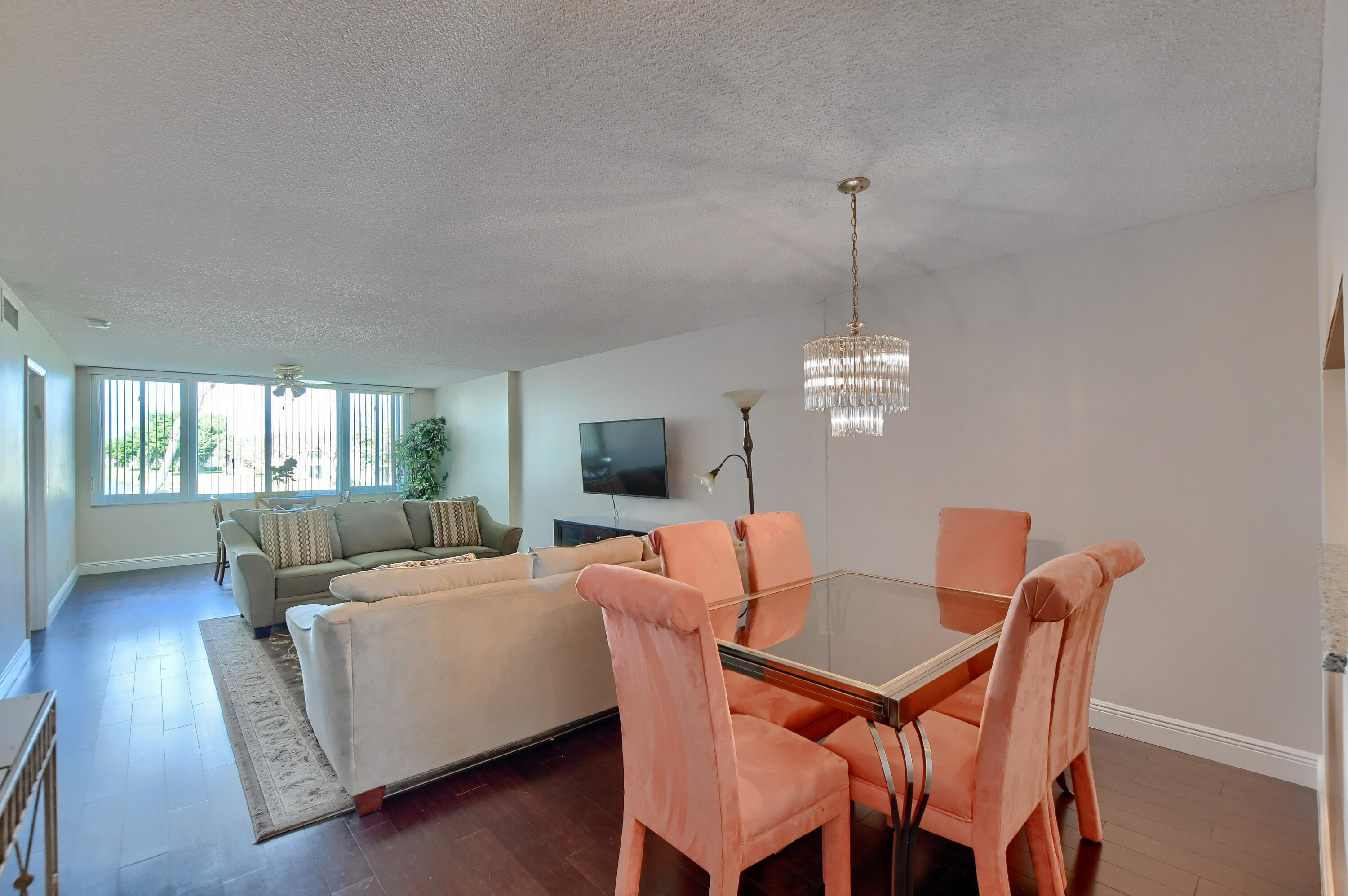 15075 Witney Road, Unit 210 Delray Beach, FL 33484 - Photo 8 of 27 08_ebf_2640-hdr(5)