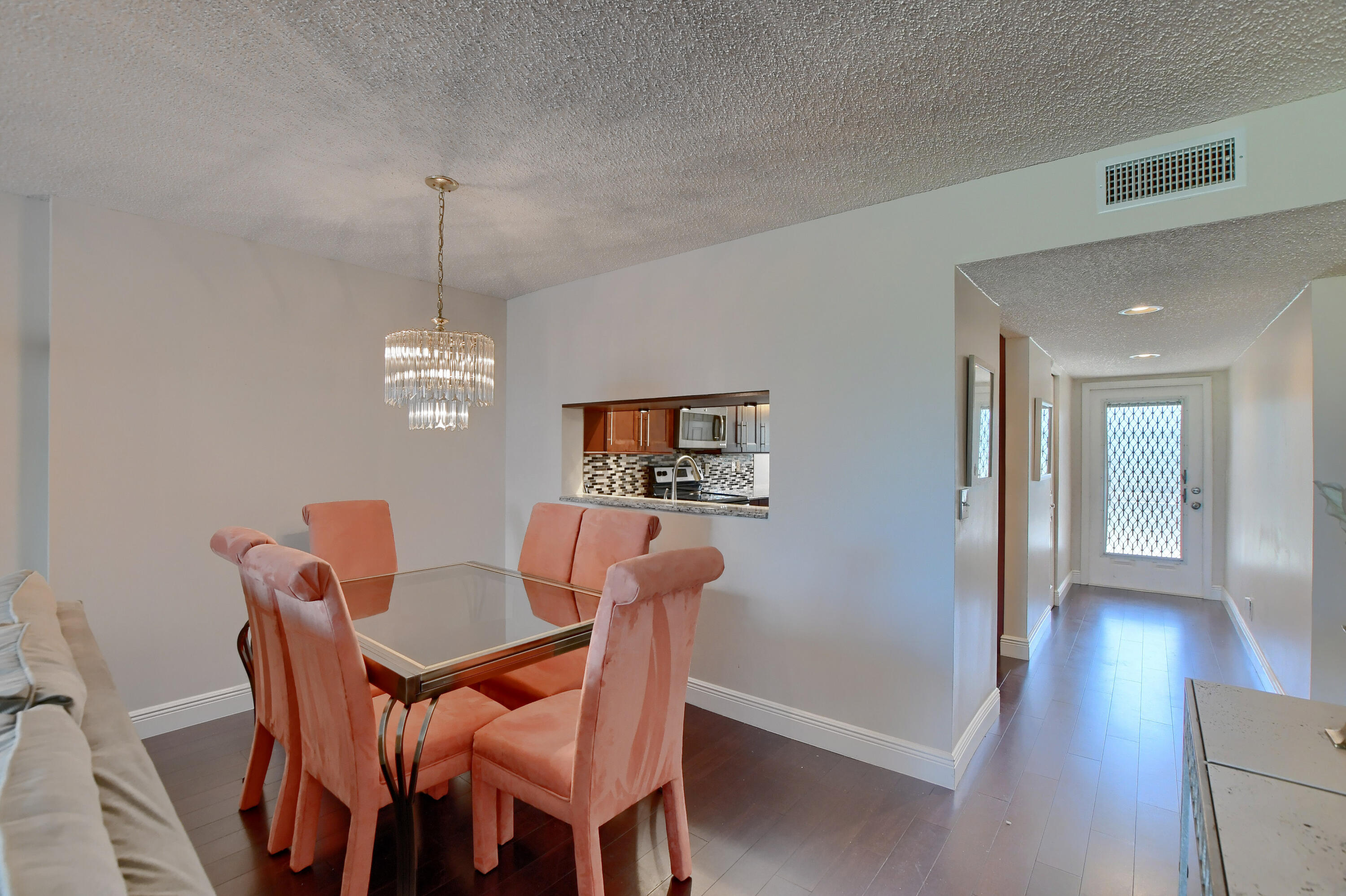 15075 Witney Road, Unit 210 Delray Beach, FL 33484 - Photo 9 of 27 09_ebf_2645-hdr(5)