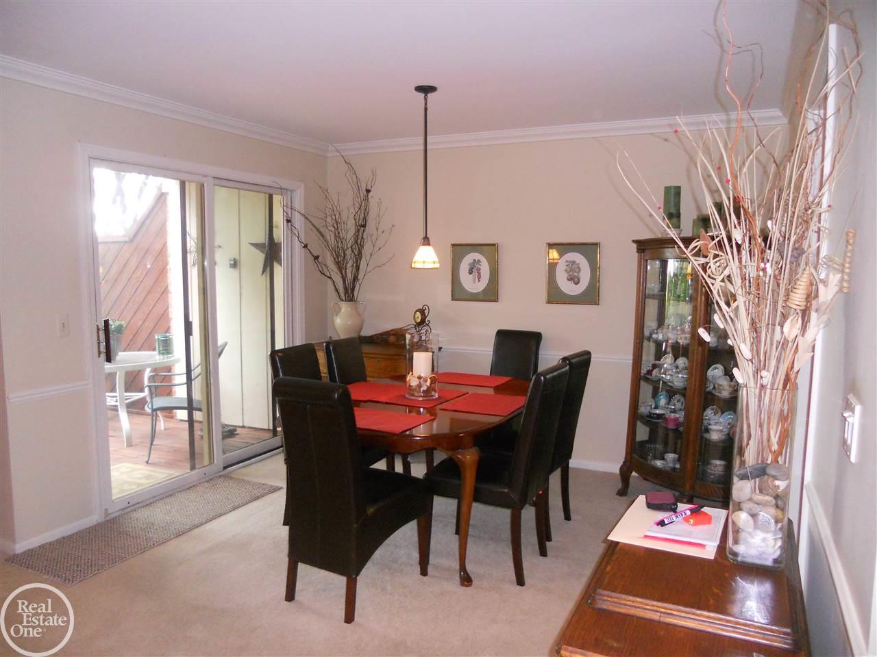 966 Golfview Court Rochester Hills, MI 48307 - Photo 8 of 35