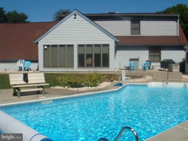 22 Ross Road Wilmington, DE 19810 - Photo 19 of 19 Pool