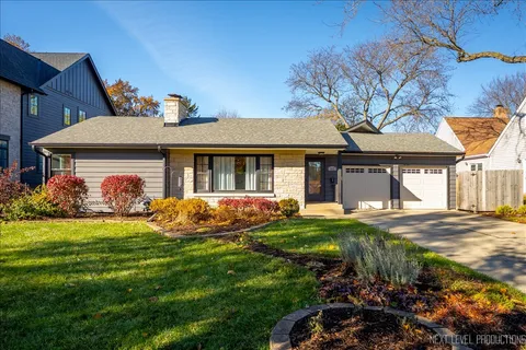 $599,900 | 1017 South 6th Street, St. Charles, IL 60174