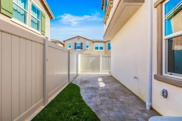 $795,000 | 505 Pinedale Street, Vista, CA 92081