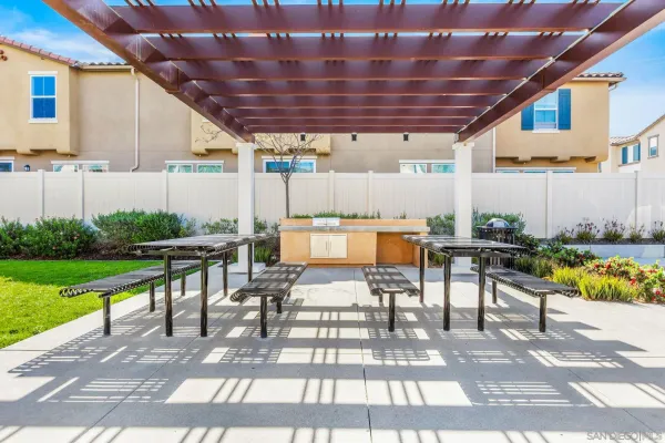 $795,000 | 505 Pinedale Street, Vista, CA 92081