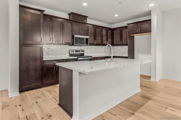 $795,000 | 505 Pinedale Street, Vista, CA 92081