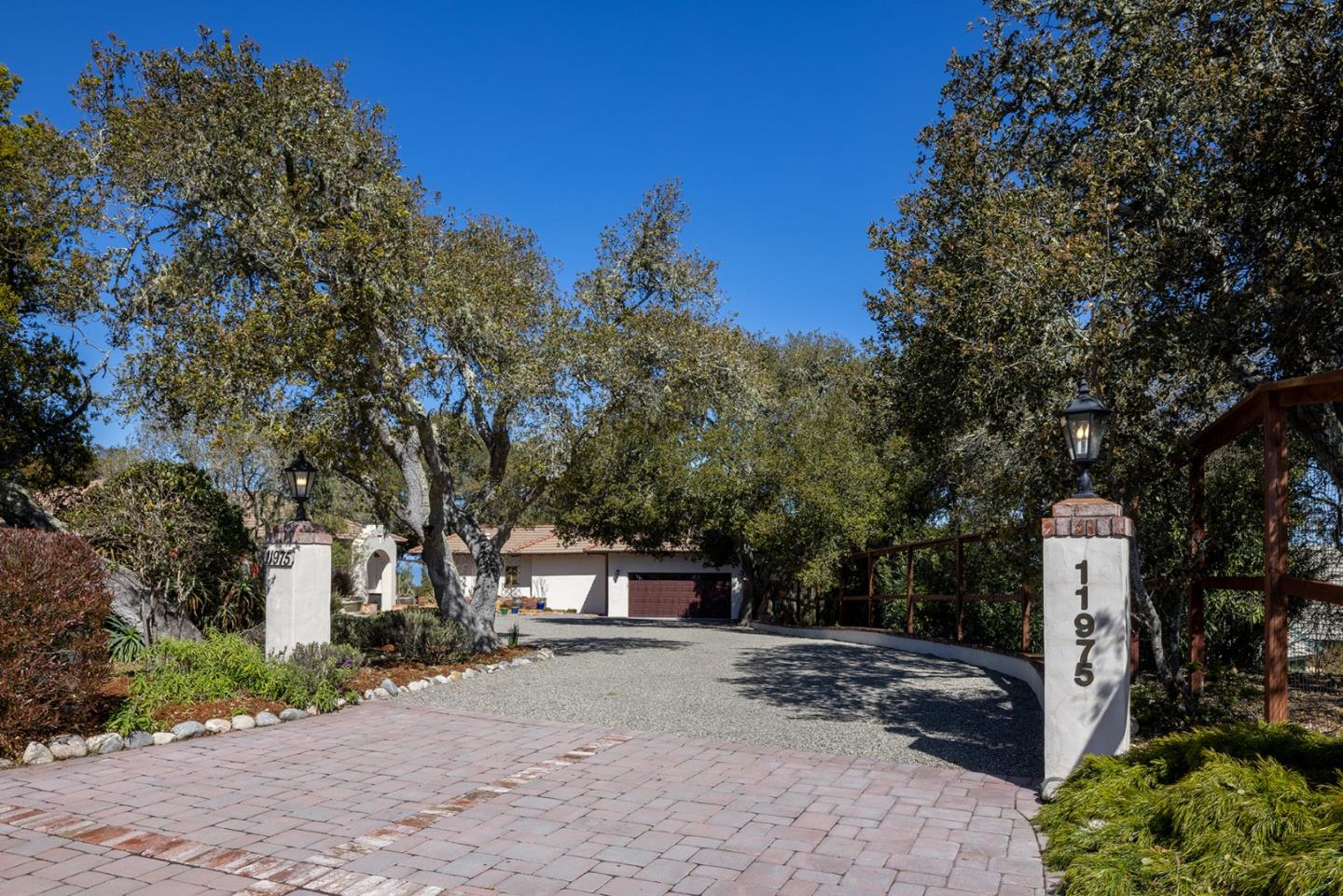 11975 Saddle Road Monterey, CA 93940 - Photo 4 of 38 Gallery Image 4