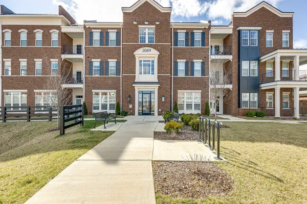 $2,650 | 2089 Branford Place, Unit 102, Thompson's Station, TN 37179