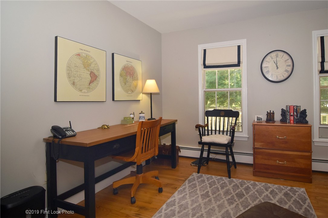 51 Wapping Road Portsmouth, RI 02871 - Photo 17 of 38