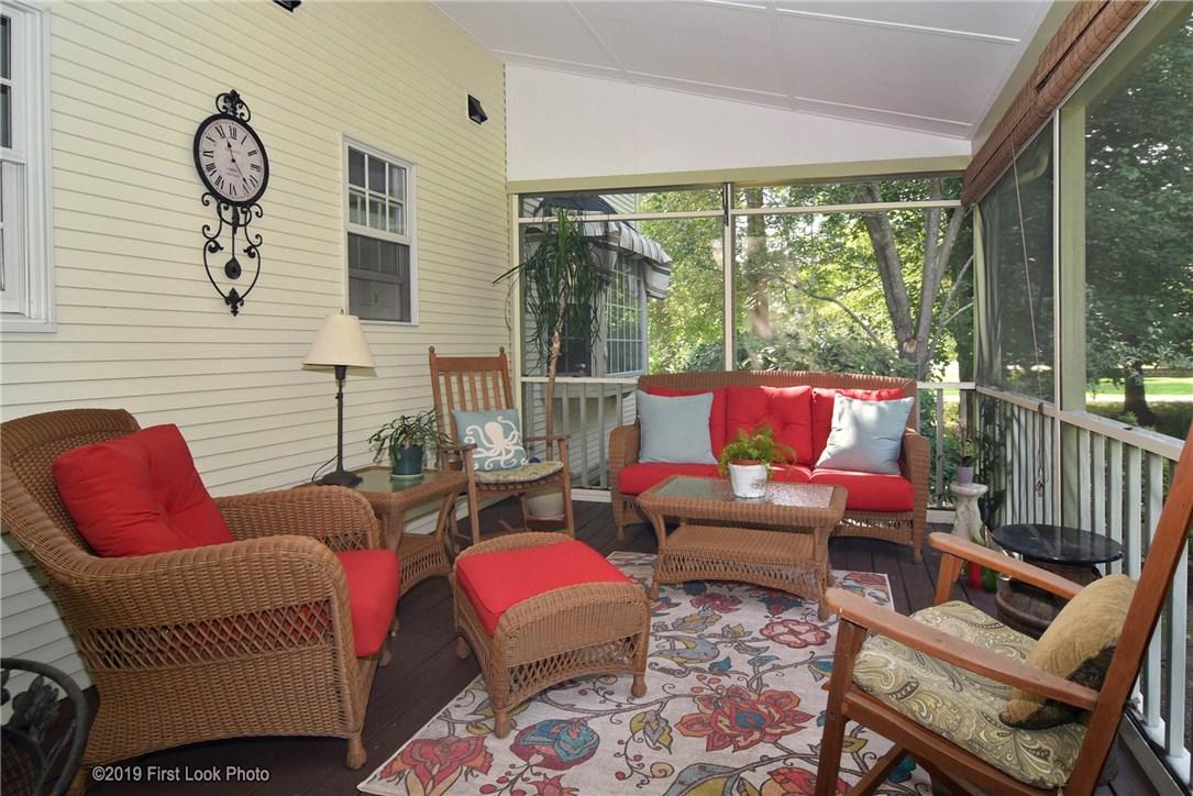 51 Wapping Road Portsmouth, RI 02871 - Photo 18 of 38