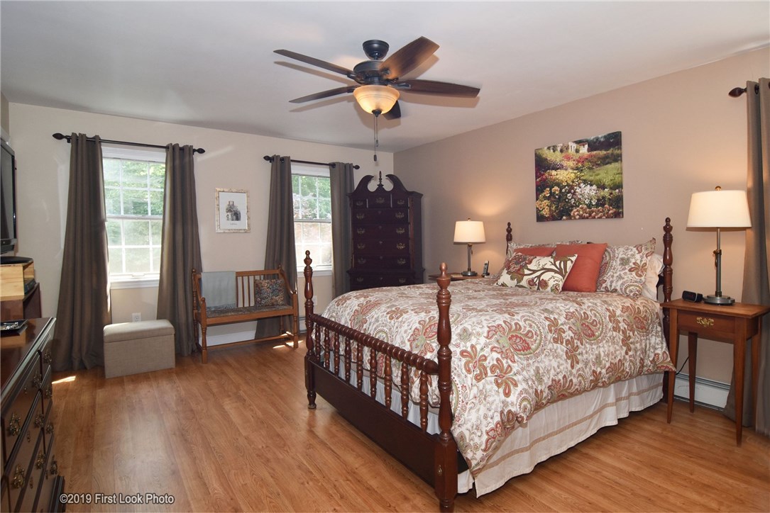 51 Wapping Road Portsmouth, RI 02871 - Photo 20 of 38