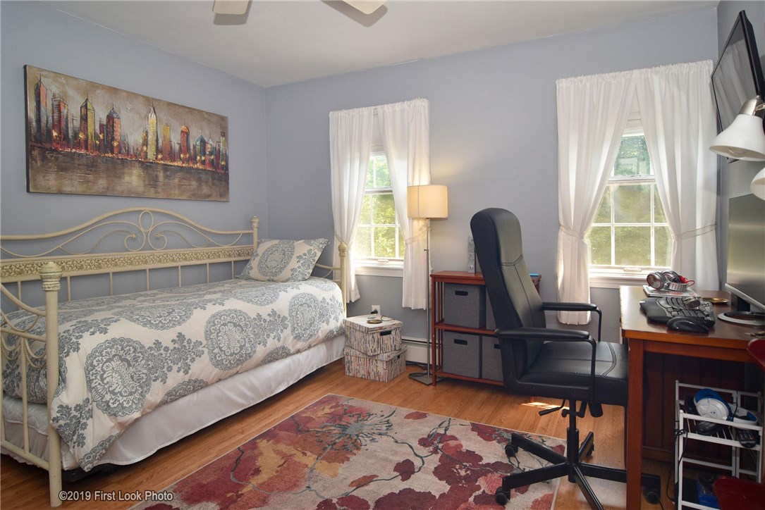 51 Wapping Road Portsmouth, RI 02871 - Photo 26 of 38
