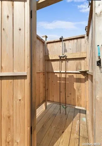 $9,500 | 603 Bayberry Walk, Ocean Beach, NY 11770