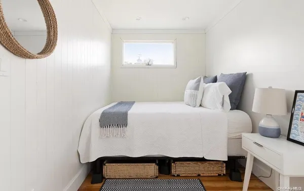 $9,500 | 603 Bayberry Walk, Ocean Beach, NY 11770