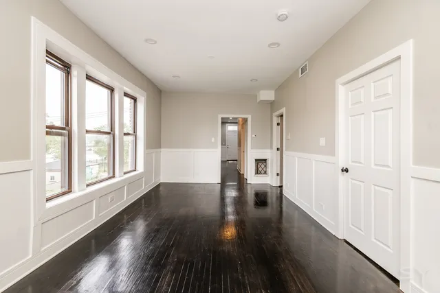 $569,000 | 3651 West Grenshaw Street, Chicago, IL 60624