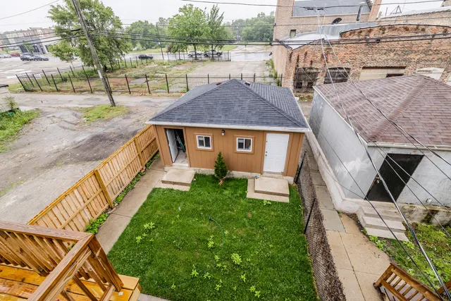 $569,000 | 3651 West Grenshaw Street, Chicago, IL 60624