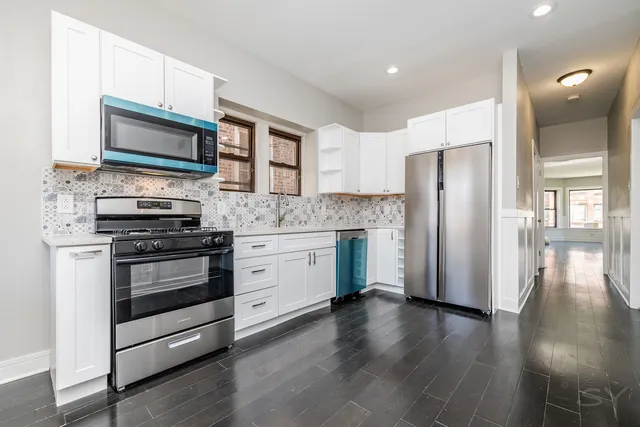 $569,000 | 3651 West Grenshaw Street, Chicago, IL 60624