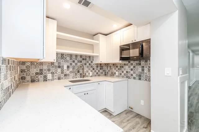 $569,000 | 3651 West Grenshaw Street, Chicago, IL 60624