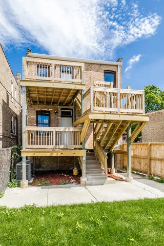 $569,000 | 3651 West Grenshaw Street, Chicago, IL 60624