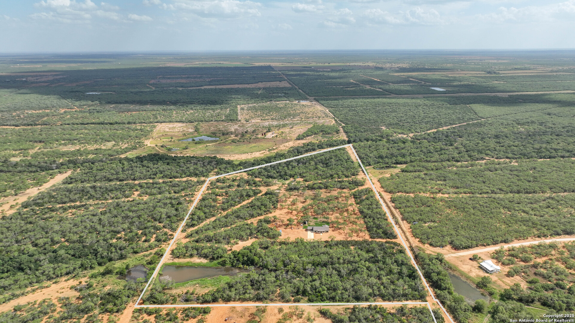 6451 Bluntzer Road Jourdanton, TX 78026 - Photo 32 of 51 a view of an ocean