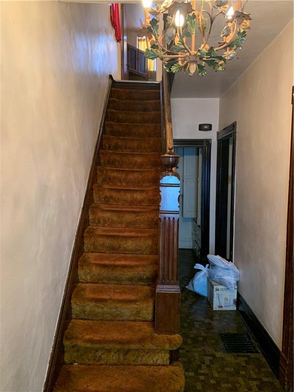 255 Southern Avenue Pittsburgh, PA 15211 - Photo 6 of 25 a view of entryway
