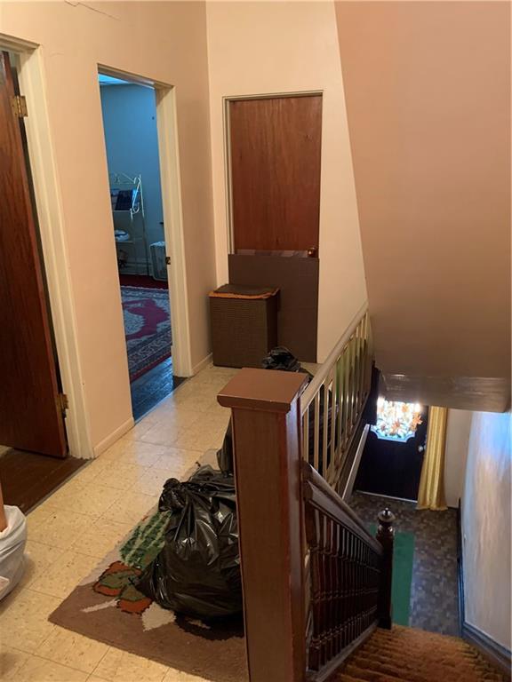 255 Southern Avenue Pittsburgh, PA 15211 - Photo 7 of 25 a view of balcony with furniture