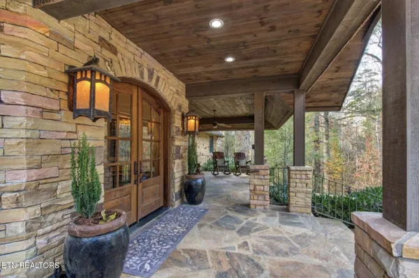$3,600,000 | 1886 Acorn Branch Lane, Gatlinburg, TN 37738