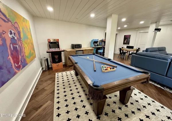 $3,600,000 | 1886 Acorn Branch Lane, Gatlinburg, TN 37738